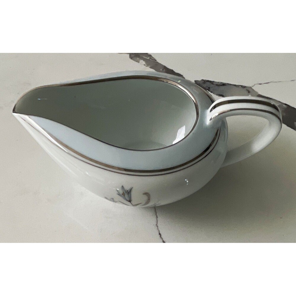 Noritake Bluebell 5658 Bone China Gravy Boat Handles White Gray Gold Japan